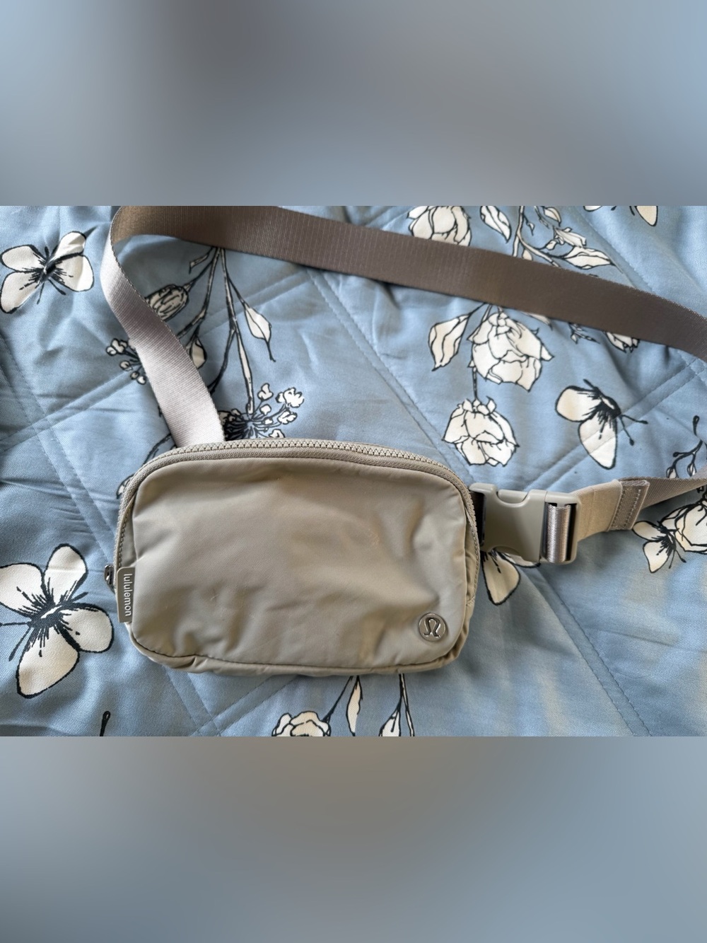 Lululemon Belt Bag Everywhere 1L